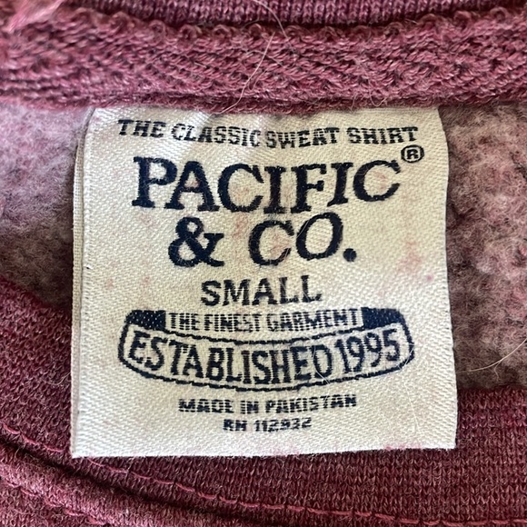 Pacific & Co. size Small christmas sweatshirt - Picture 2 of 2